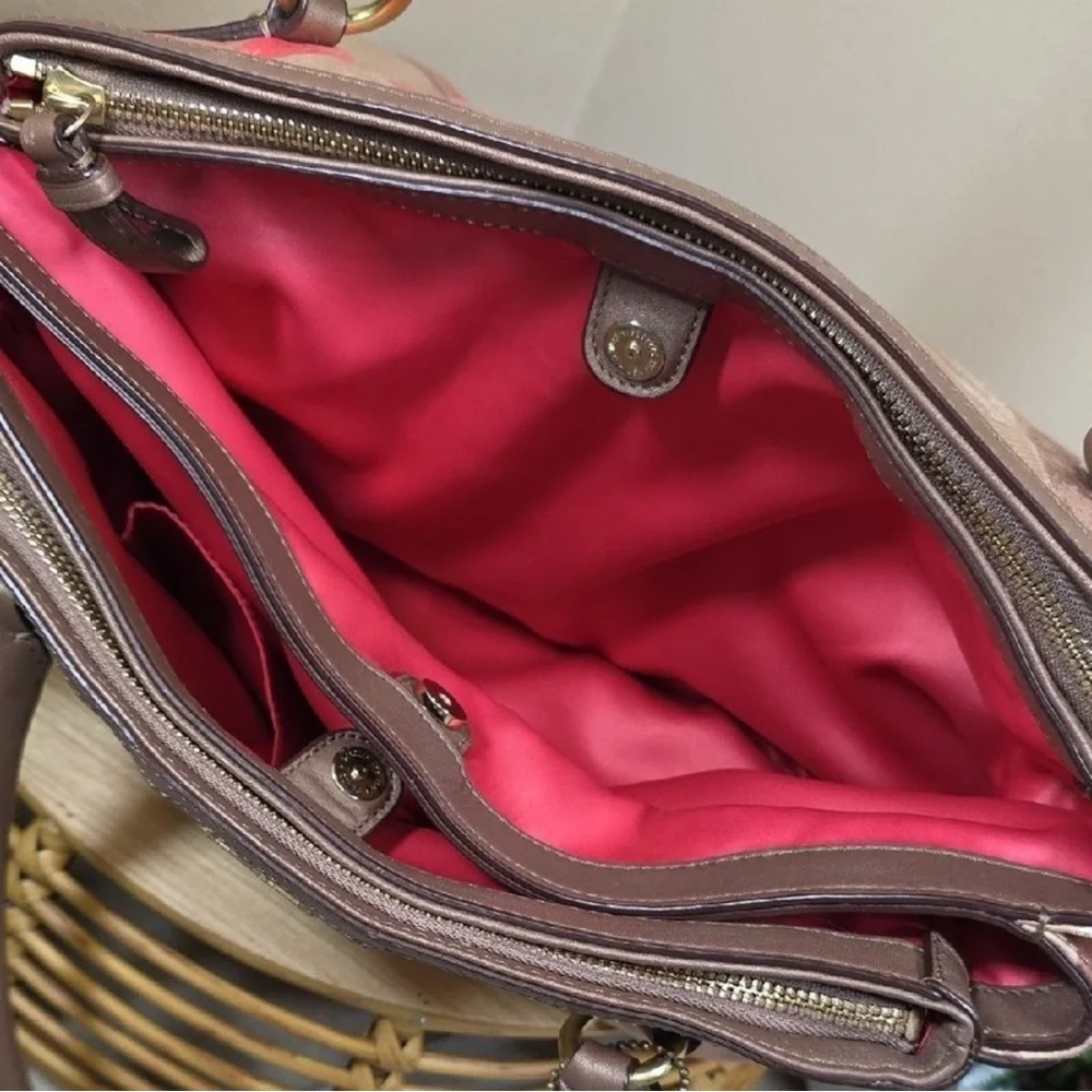 Coach Madison Signature Pink Op Art Carryall Handbag